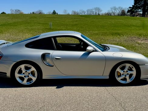 Used 2002 Porsche 911 Turbo AWD/4WD image 4