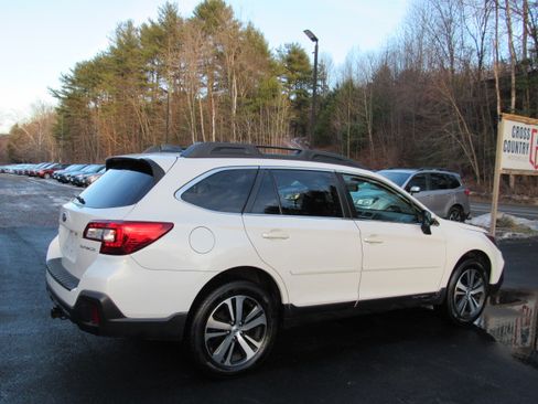 Used 2019 Subaru Outback 2.5i Limited image 8