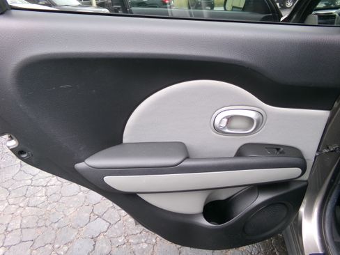 Used 2016 Kia Soul image 15