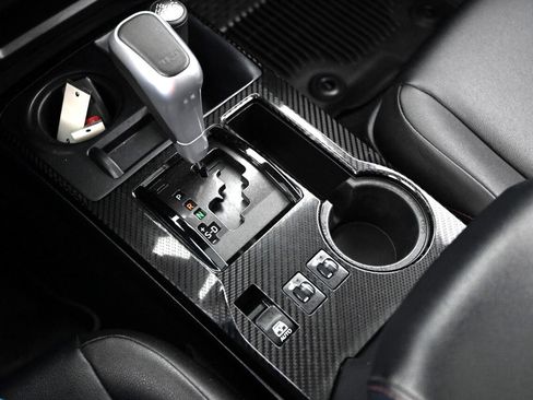 Used 2022 Toyota 4Runner TRD Off-Road Premium image 34