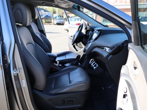 Used 2015 Hyundai Santa Fe Sport image 16