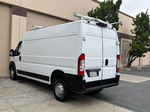 Used 2021 RAM ProMaster 2500 159 High Roof FWD image 2