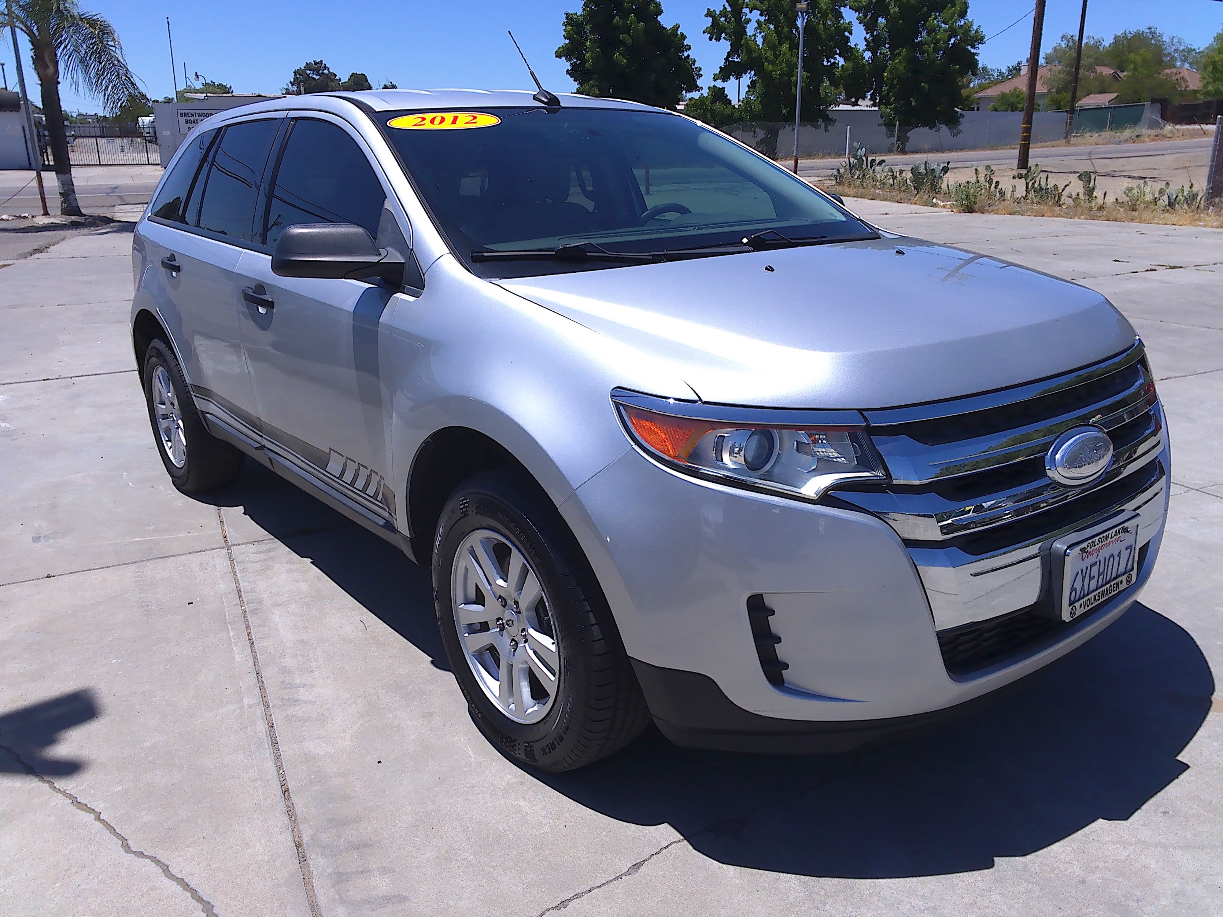 Used 2012 Ford Edge SE FWD image 1