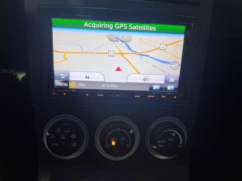 Used 2004 Nissan 350Z Touring image 15