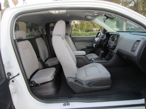 Used 2021 Chevrolet Colorado LT image 7