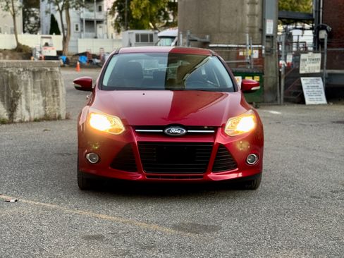 Used 2012 Ford Focus SE image 8
