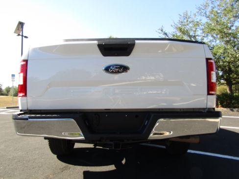 Used 2020 Ford F150 XLT image 4