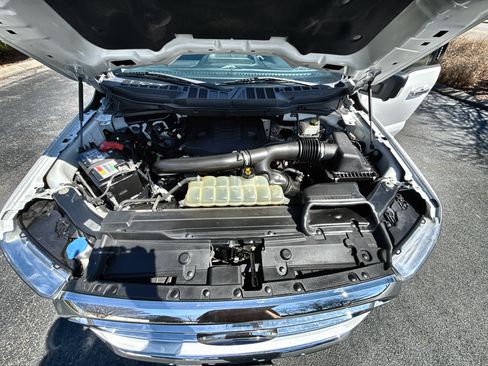 Used 2022 Ford F150 XLT image 8