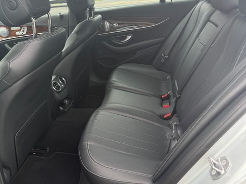 Used 2017 Mercedes-Benz E 300 4MATIC image 15