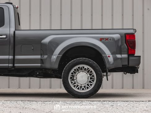 Used 2021 Ford F450 Platinum image 30