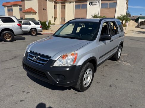 Used 2005 Honda CR-V LX image 4