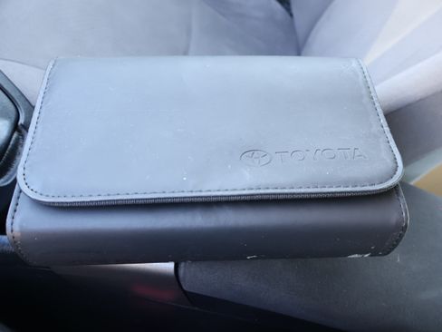 Used 2013 Toyota Prius image 34