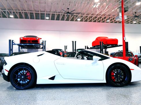 Used 2017 Lamborghini Huracan LP 580-2 image 11