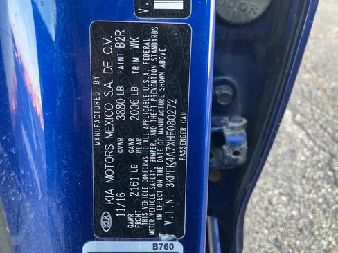 Used 2017 Kia Forte LX image 15