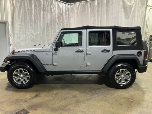 Used 2014 Jeep Wrangler Unlimited Rubicon image 4
