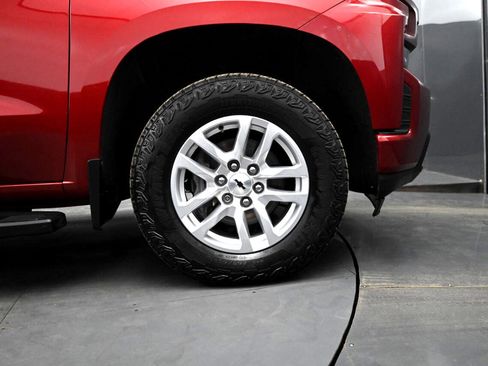 Used 2019 Chevrolet Silverado 1500 RST image 19