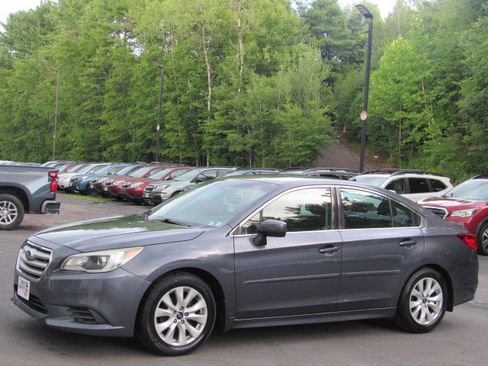 Used 2016 Subaru Legacy 2.5i Premium AWD/4WD image 2
