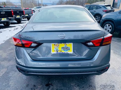 Used 2024 Nissan Altima 2.5 S image 9