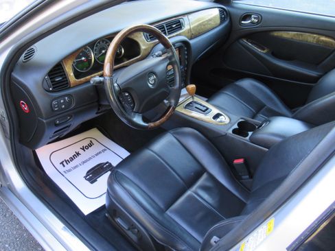 Used 2005 Jaguar S-TYPE 3.0 image 10