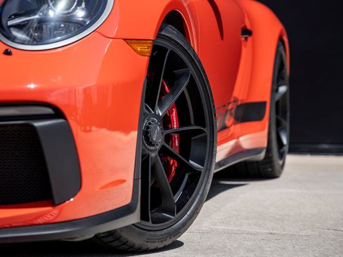 Certified 2018 Porsche 911 GT3 RWD image 21