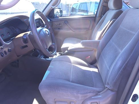 Used 2004 Toyota Sequoia SR5 image 7