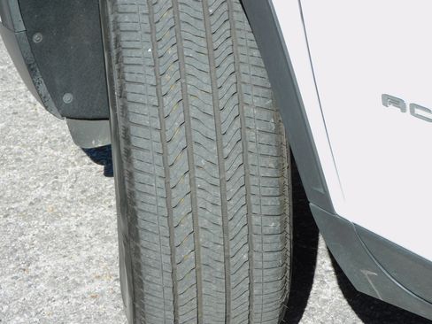 Certified 2025 GMC Acadia Elevation image 13