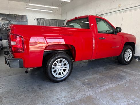 Used 2012 Chevrolet Silverado 1500 2WD Regular Cab image 6