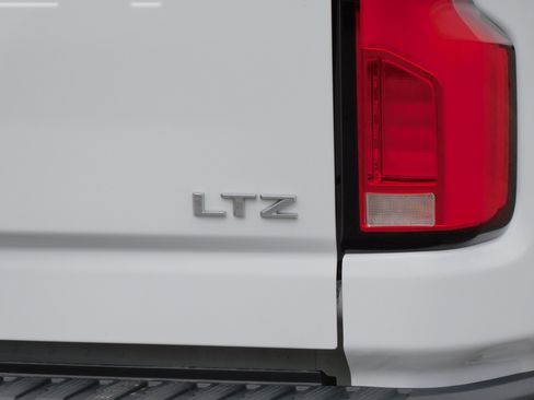 Used 2024 Chevrolet Silverado 2500 LTZ image 14