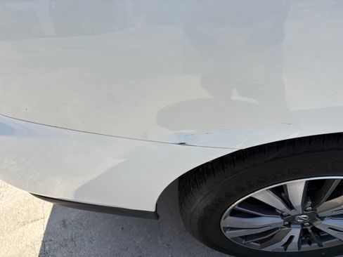 Used 2019 Nissan Pathfinder AWD/4WD image 8