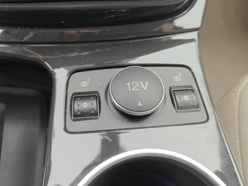 Used 2016 Ford Escape Titanium image 13