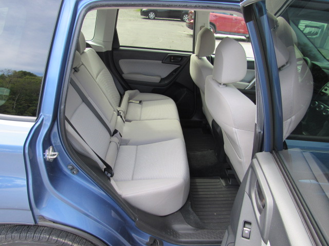 Used 2017 Subaru Forester 2.5i Premium AWD/4WD image 18