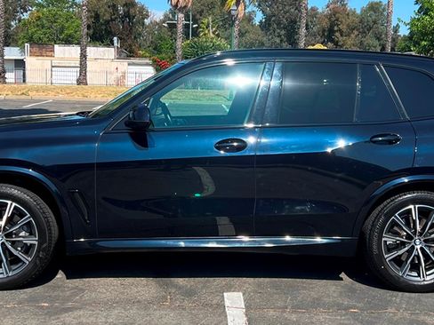 Used 2021 BMW X5 xDrive40i image 4