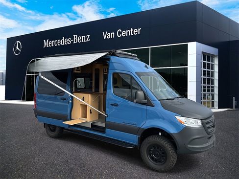 New 2025 Mercedes-Benz Sprinter 2500 image 2