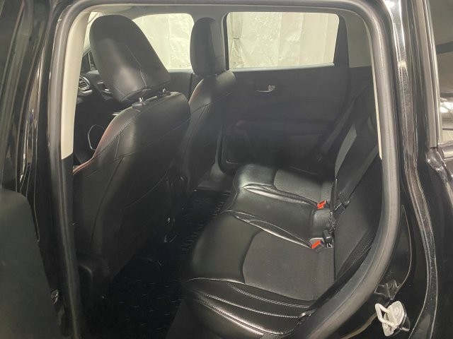 Used 2018 Jeep Compass FWD Latitude image 17