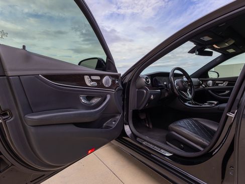 Used 2020 Mercedes-Benz E 450 image 21