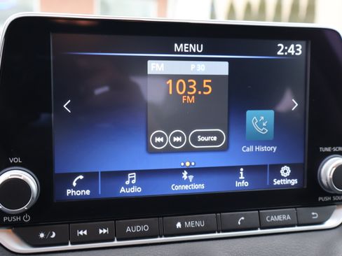 Used 2024 Nissan Sentra SV image 26