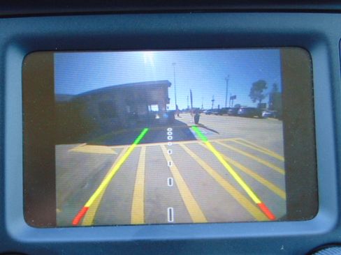 Used 2018 Jeep Cherokee Latitude image 16