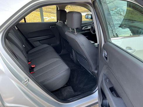 Used 2016 Chevrolet Equinox LS image 9
