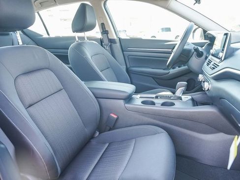 New 2025 Nissan Altima 2.5 S image 17