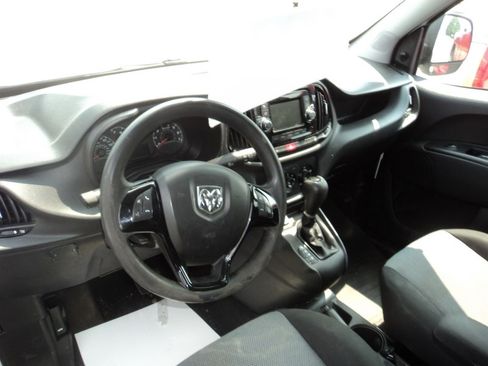 Used 2018 RAM ProMaster City Tradesman SLT image 5