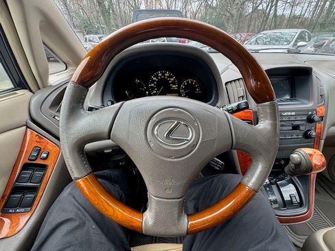 Used 2003 Lexus RX 300 image 17