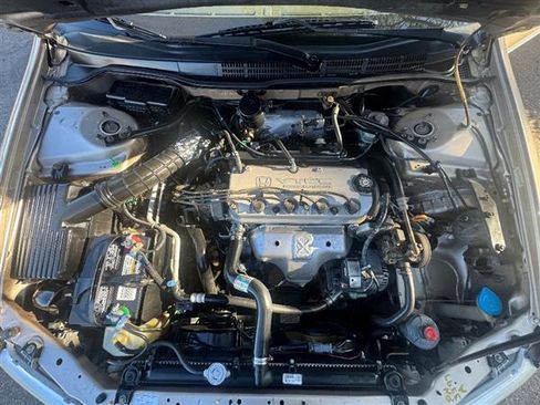 Used 2000 Honda Accord LX image 17