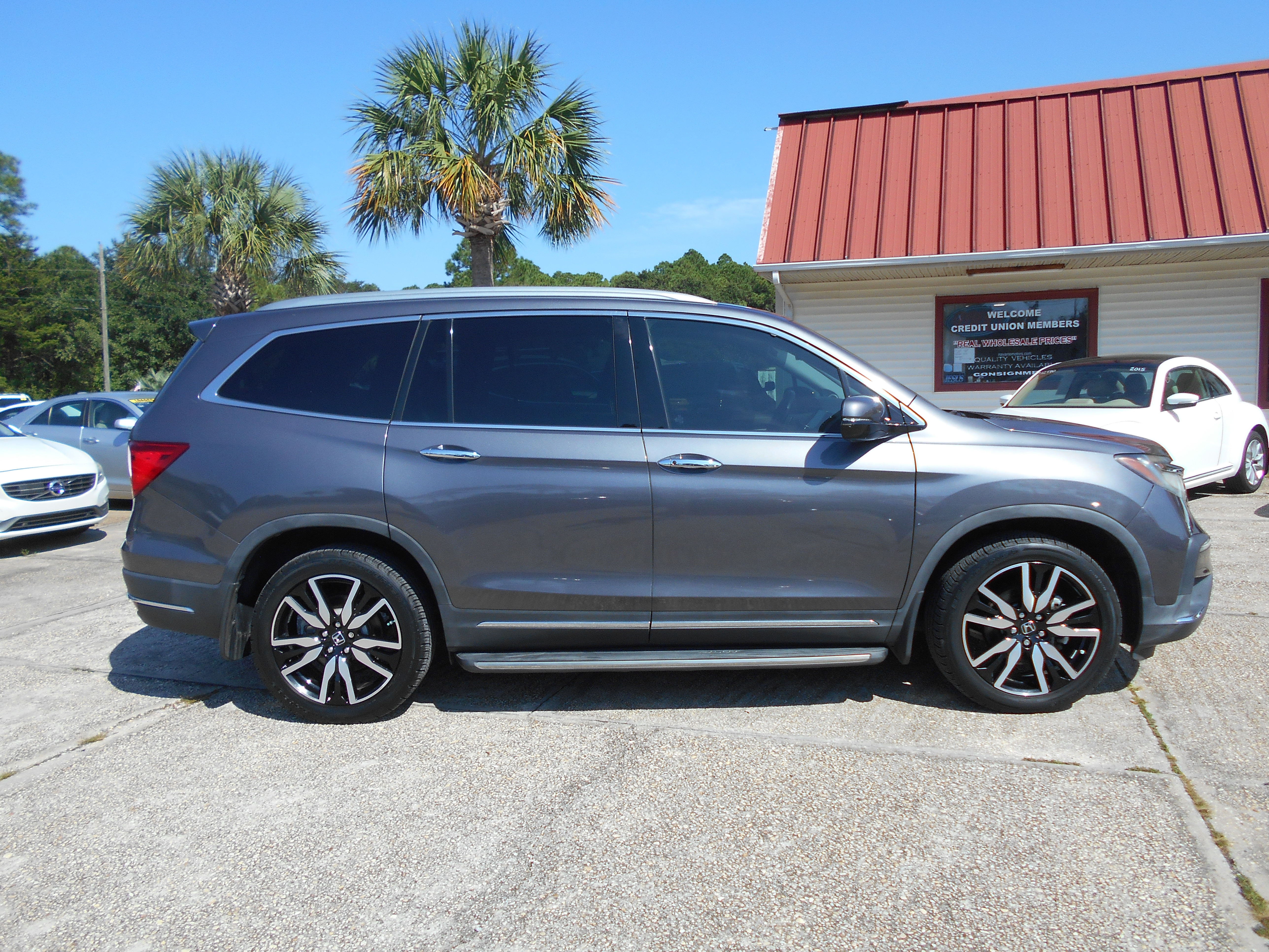Used 2019 Honda Pilot AWD Elite image 4