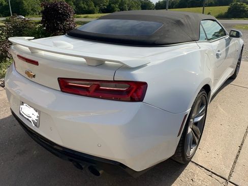 Used 2016 Chevrolet Camaro SS image 12