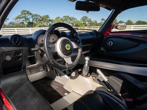Used 2005 Lotus Elise image 20