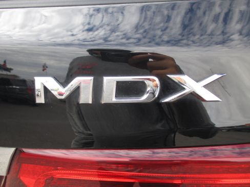 Used 2017 Acura MDX SH-AWD image 16