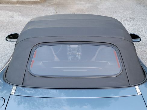 Used 2005 MAZDA MX-5 Miata UNAVAIL RWD image 18