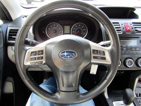Used 2014 Subaru Forester 2.5i AWD/4WD image 20