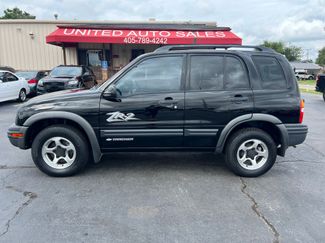 Used 2003 Chevrolet Tracker ZR2 image 1