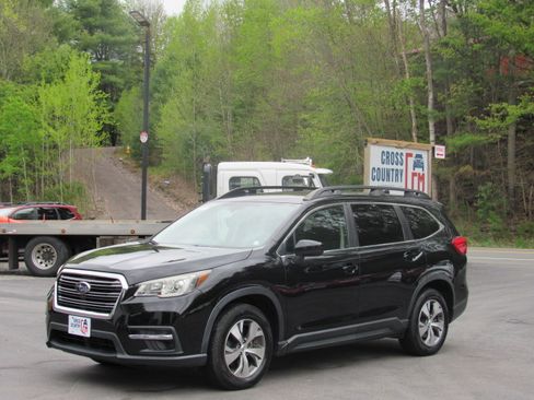 Used 2019 Subaru Ascent Premium 8-Passenger AWD/4WD image 1